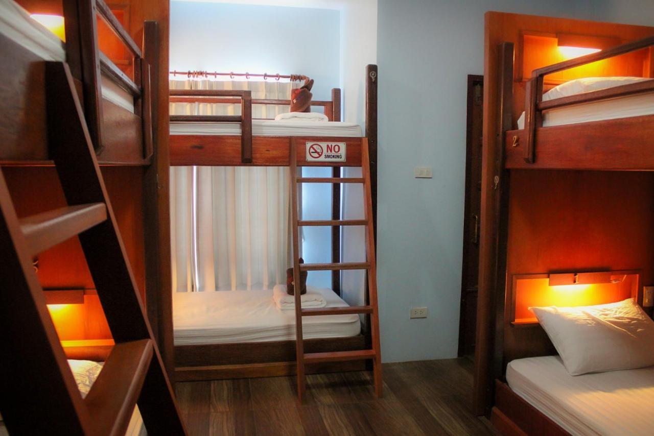 Phangan Barsay Hostel Thongsala Exteriör bild