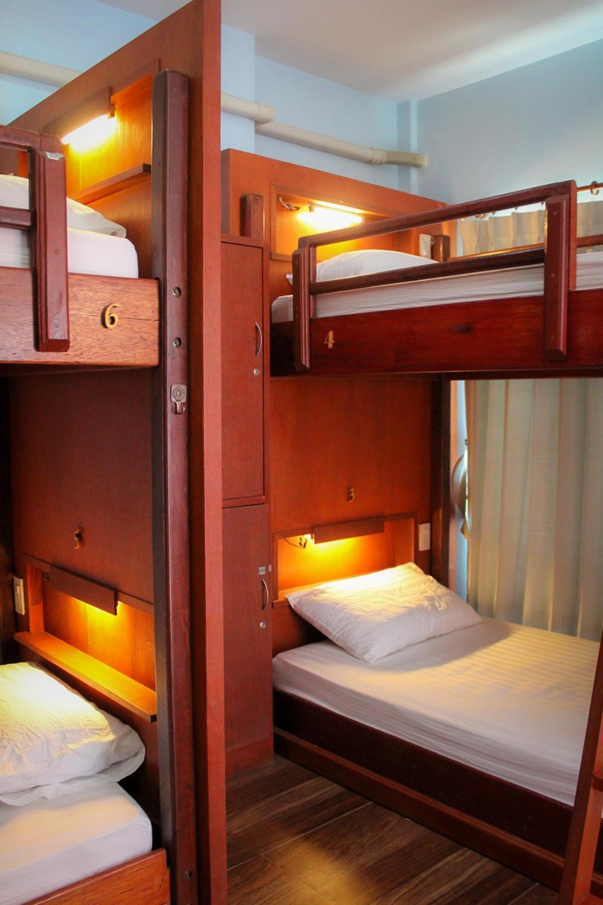 Phangan Barsay Hostel Thongsala Exteriör bild
